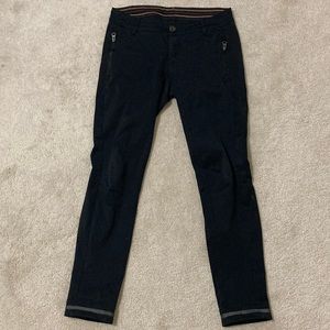 Lululemon black slacks